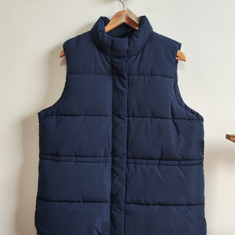 NWT Amazon Puffer Vest